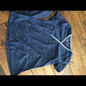 Urbane scrubs platinum both pieces
